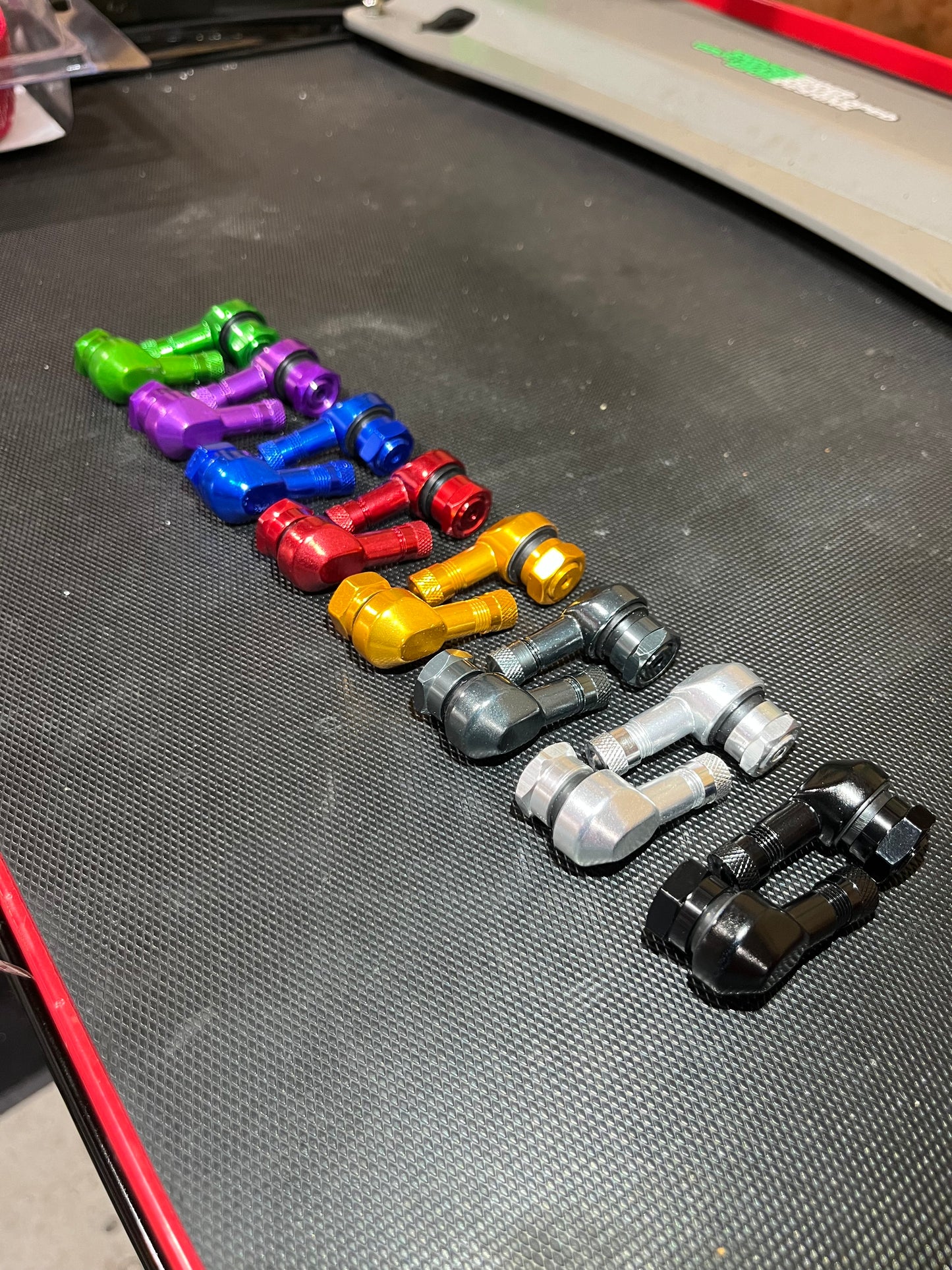 90 Degree Valve Stems